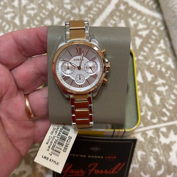 Fossil Modern Courier Analog Silver Dial Women's Watch - Picture 3 of 8